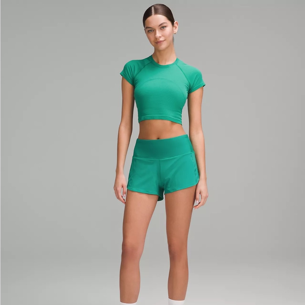 Lululemon ~ Speed Up High-Rise Lined Short 2.5"